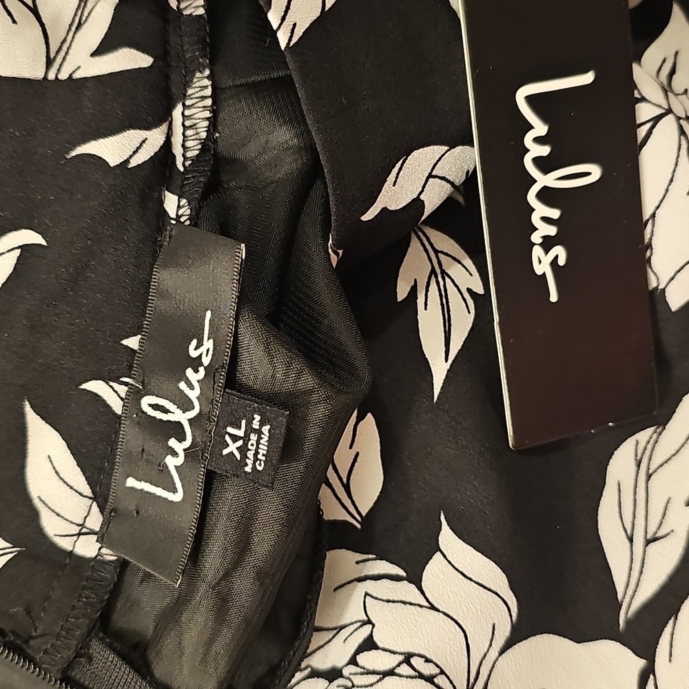 LULUS Dress - Picture 8 of 9